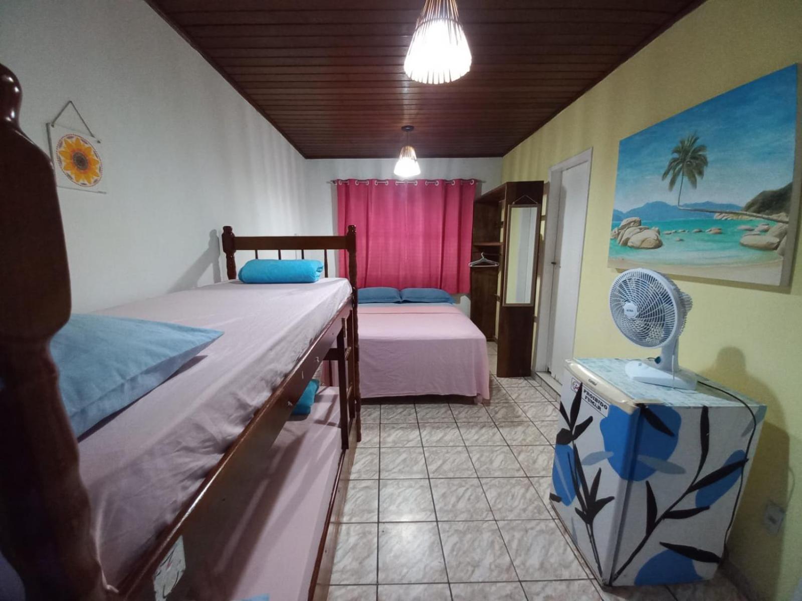 Hostel E Pousada Blue Lagoon Vila do Abraao Room photo